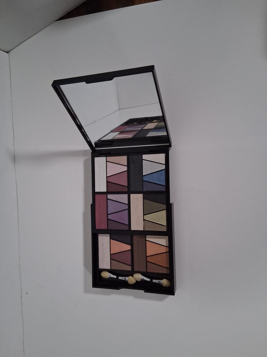 Malibu & Glitz Eyeshadow
